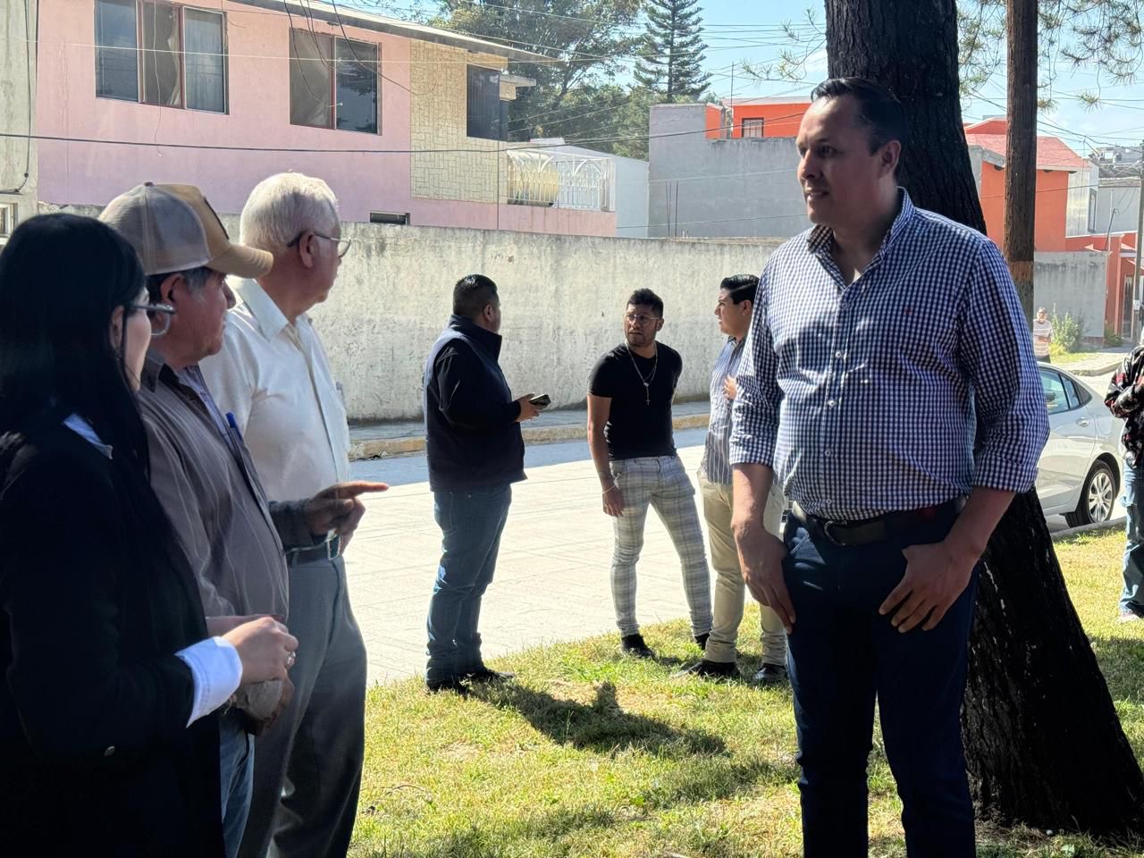 Obras que transforman: Rehabilitan pavimento hidráulico en la colonia los Fresnos, Tula de Allende