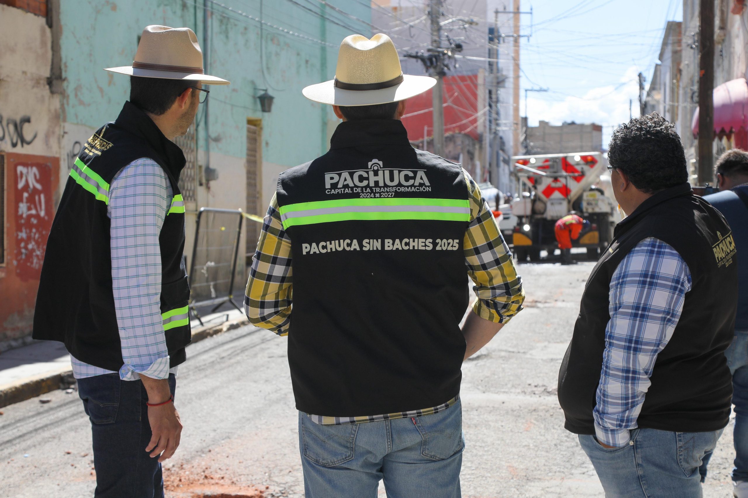 Avanza en Pachuca programa de bacheo con inversión de 15 millones de pesos
