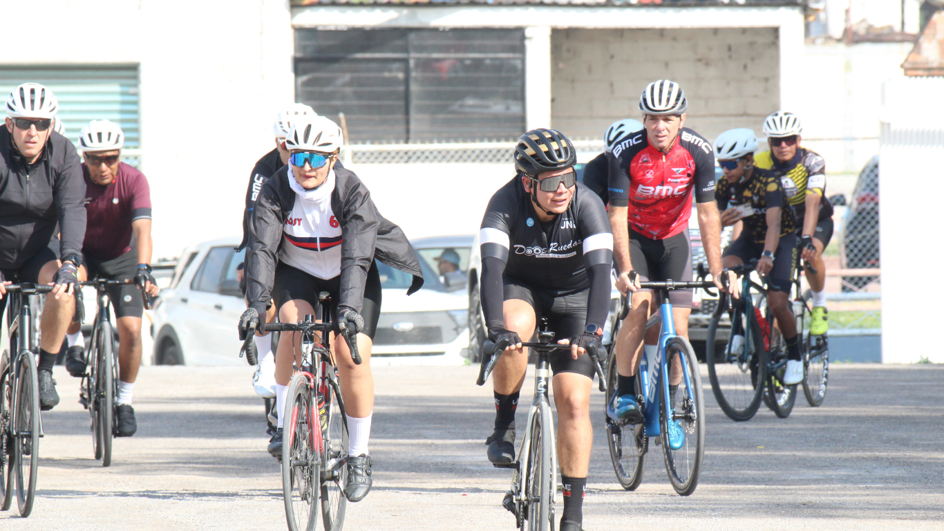 Más de 4 mil corredores celebran la 12ª Gran Carrera UNNE en la Ciudad de los Atlantes