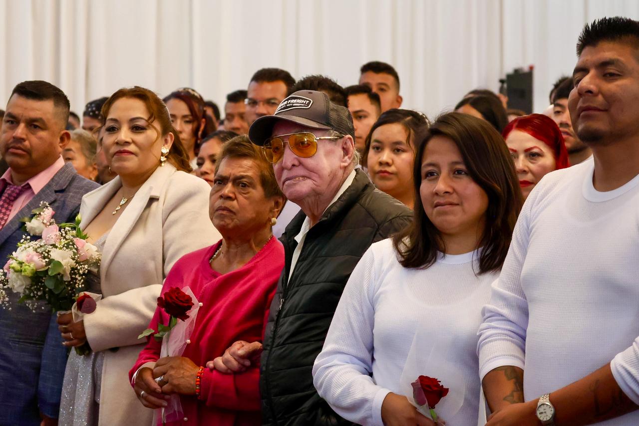 187 parejas formalizan su unión en las Bodas Colectivas 2026 en Pachuca