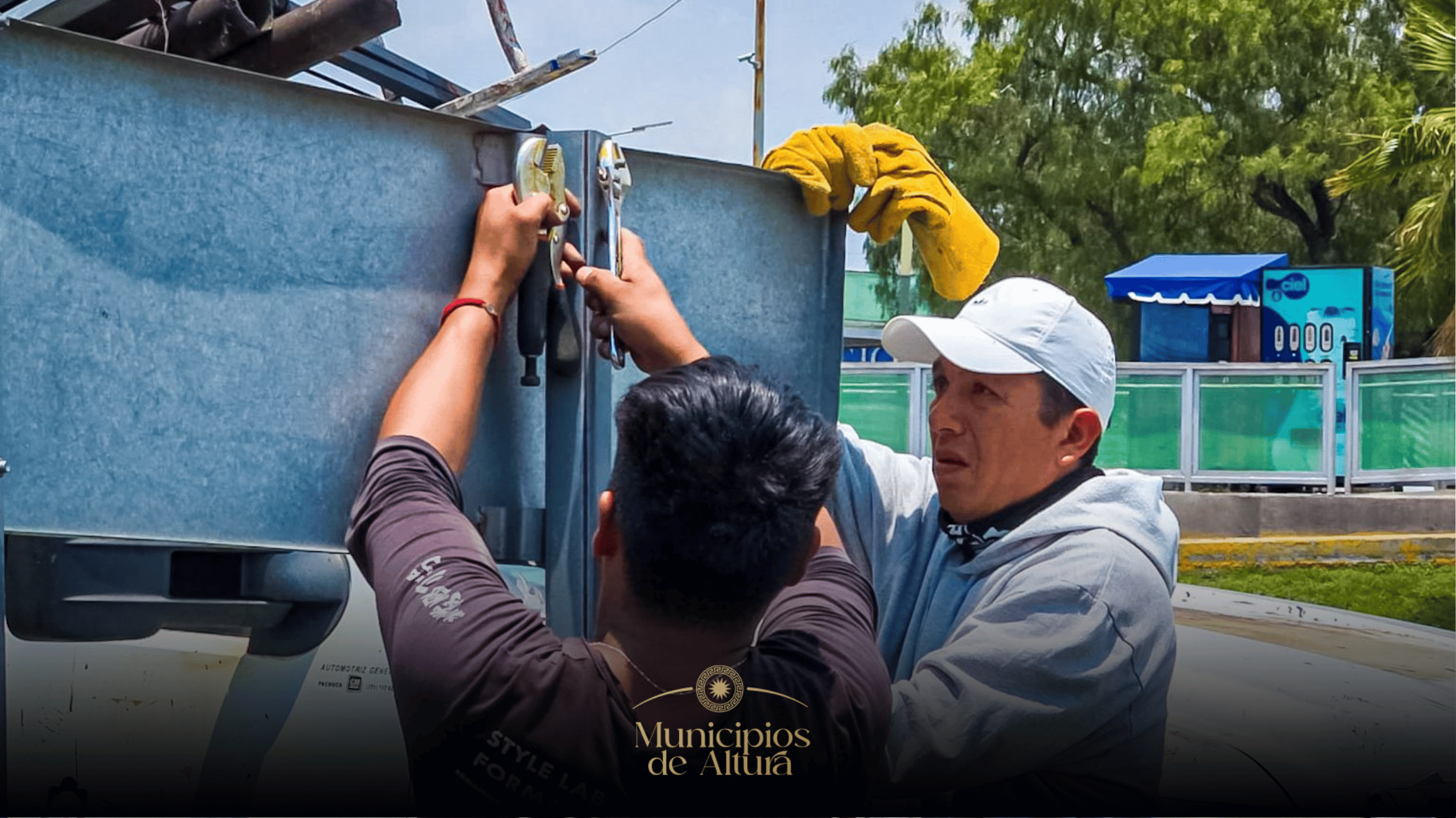 Pachuca intensifica retiro de estructuras irregulares para mejorar su imagen urbana