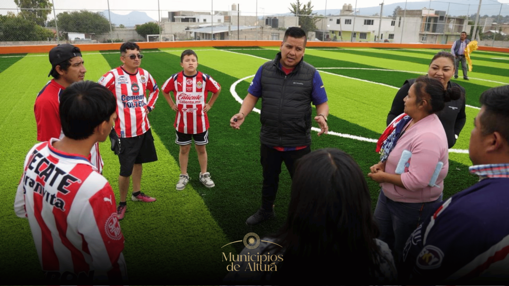 Encabeza David Medina inauguración de cancha de fútbol 7 en San Miguel Tornacuxtla